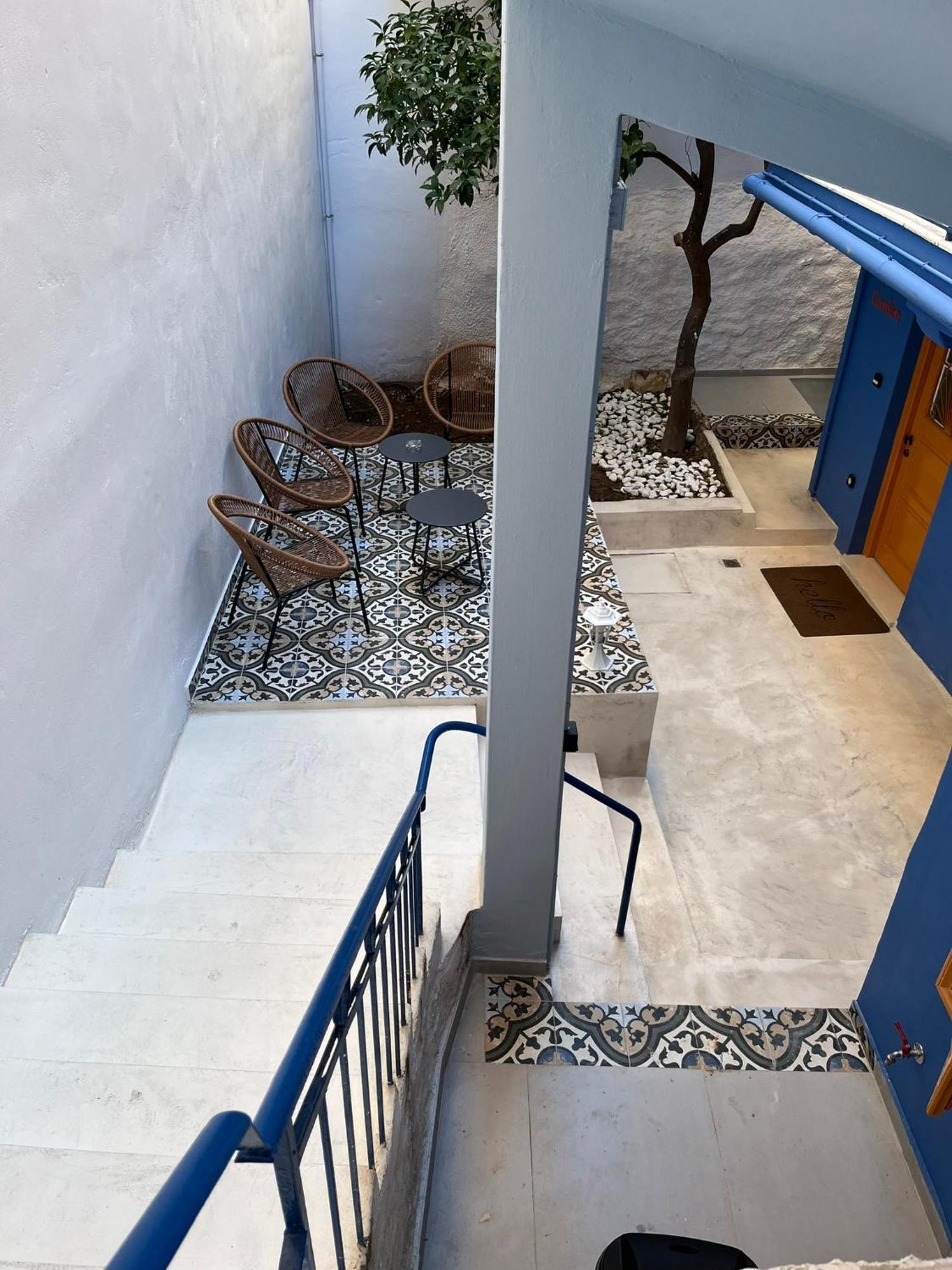 The Blue House Athens Aparthotel Exterior photo